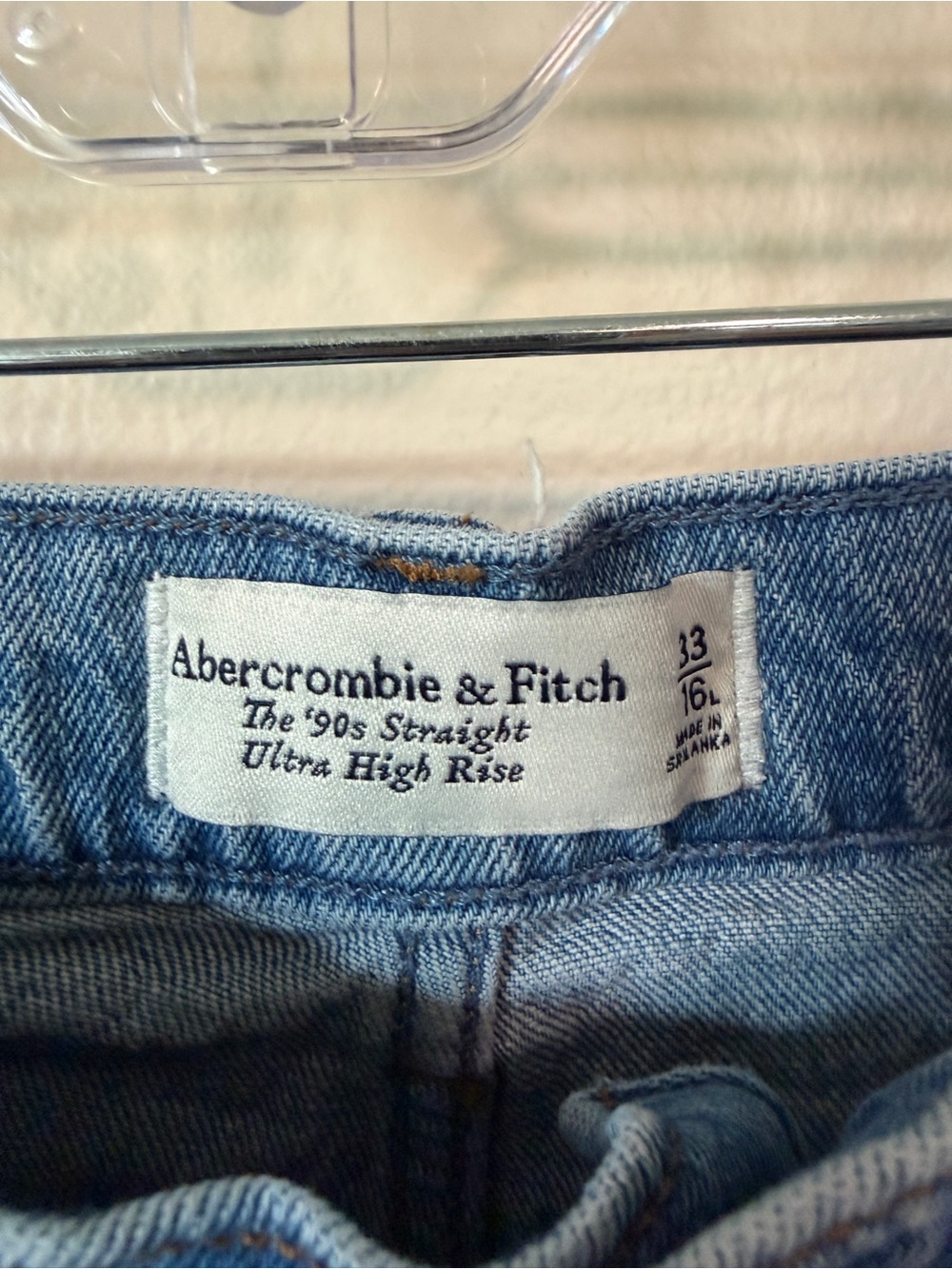 Abercrombie & Fitch Ultra High Rise 90s Straight Jean sz 33 - 16L medium blue - Picture 7 of 7